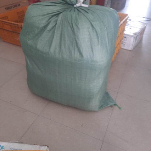 Xuất hàng cho khách