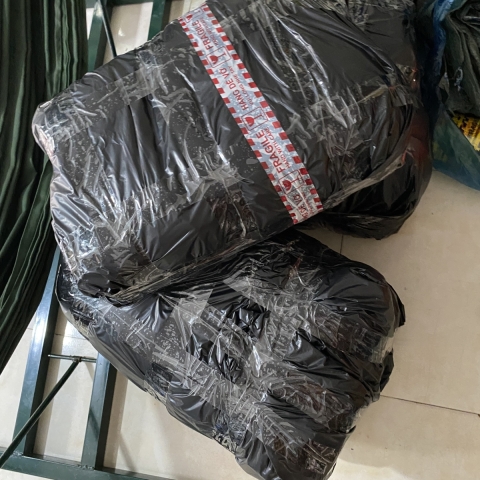 Xuất hàng cho khách