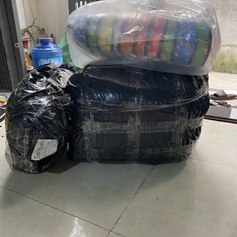 Xuất hàng cho khách