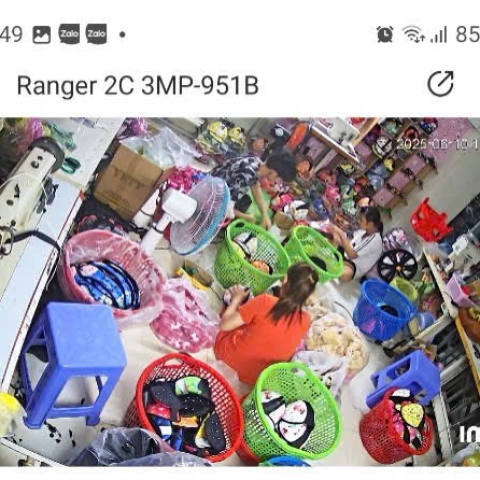 Cần gì cứ ới e khách ơi